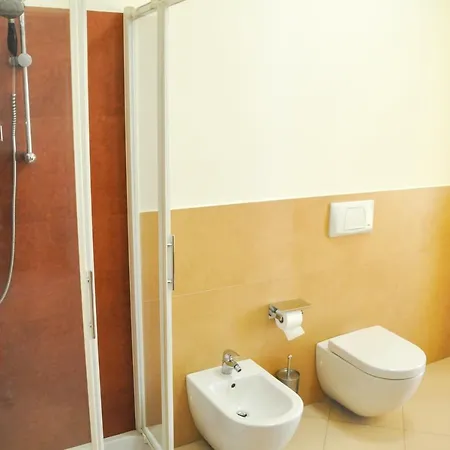 B&B Cagliari Apartments דירה *